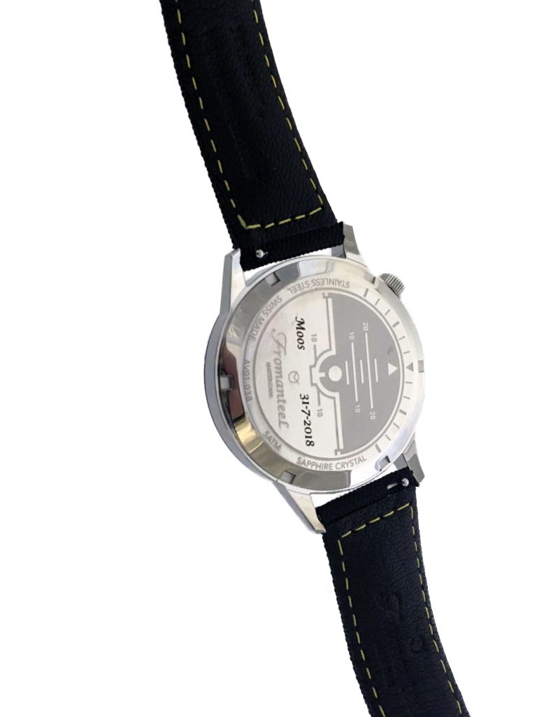 Horloge met laser gegraveerd