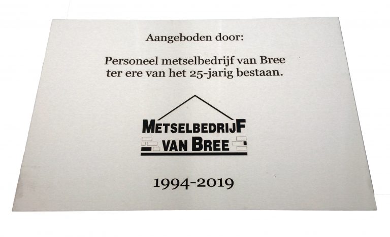 Gegraveerd bedrijfsnaambord van Metselbedrijf Bree